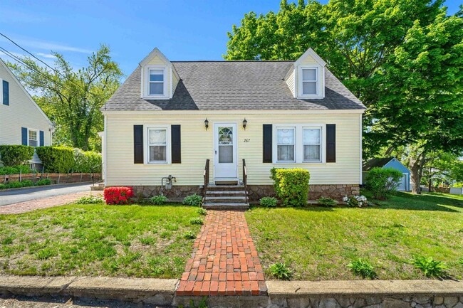 Building Photo - 267 Cilley Rd