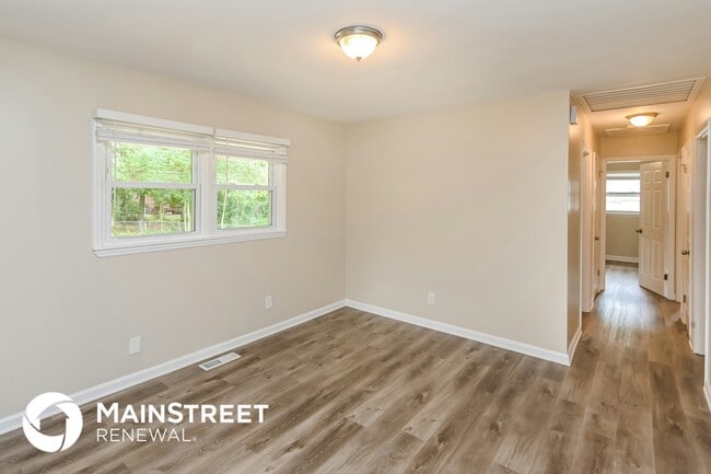 Photo - 4808 Thornwood Rd