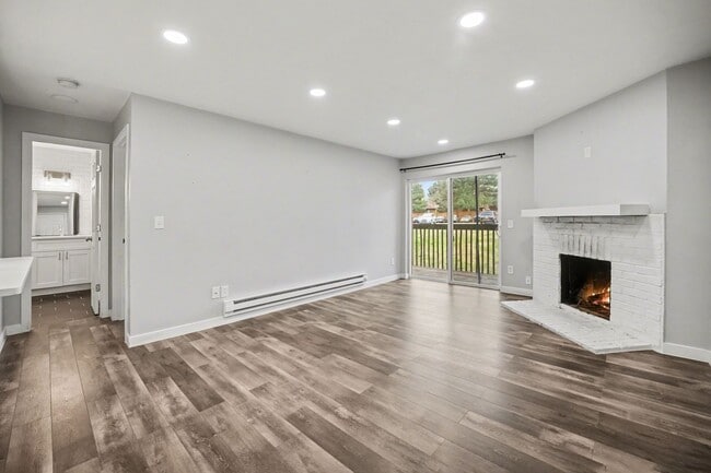 Photo - Spacious 1 Bed 1 Bath in the heart of Aurora!