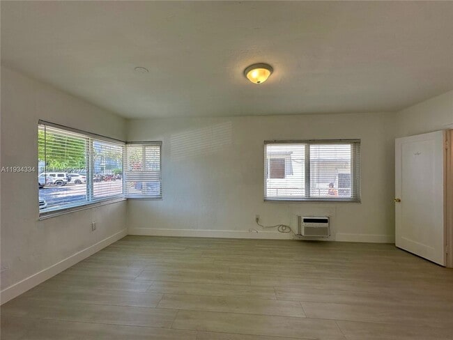 Photo - 955 Bay Dr Unit 1