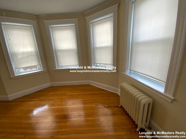 Photo - 217 Kelton St Unit 1