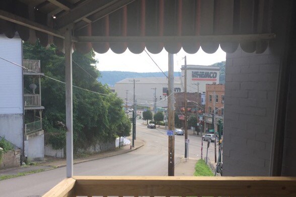 Photo - 811 Sarah St