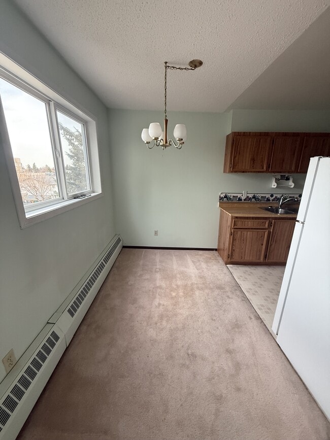 Photo - 301-911-310 10 St Unit 1