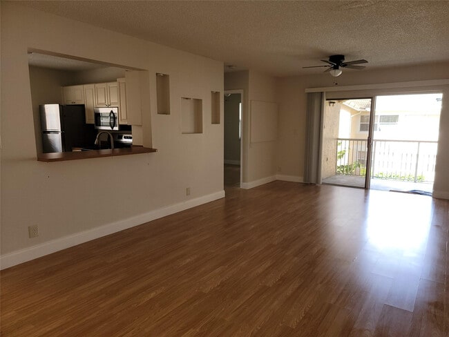 Photo - 12255 Royal Palm Blvd Unit 8-O