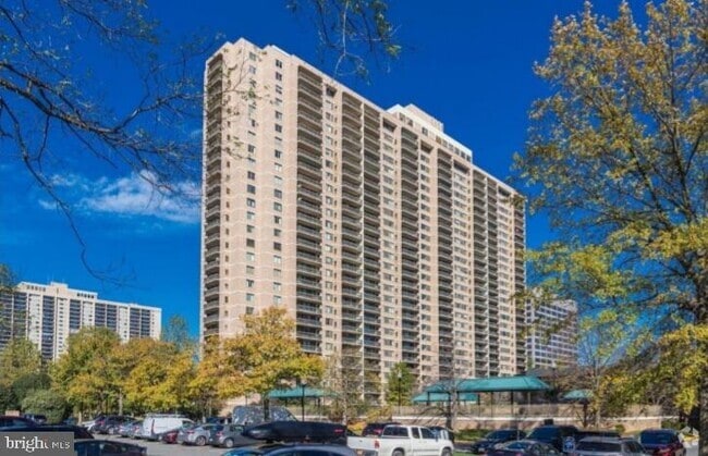 Building Photo - 5505 Seminary Rd Unit 2413N Rental