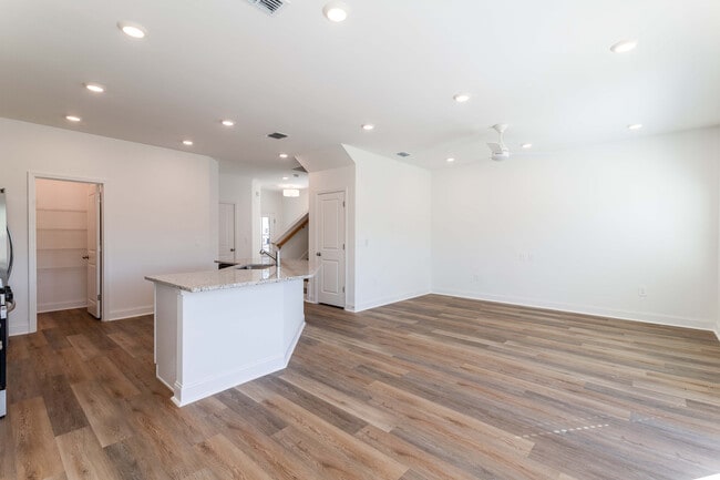 Maret Cove-Unit 145-Pineland 3x2.5-2