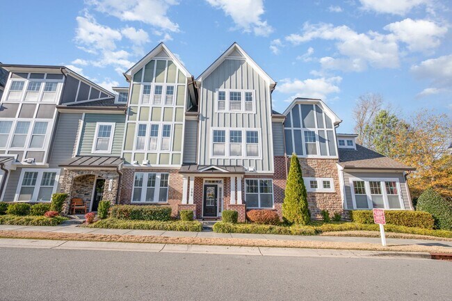 Building Photo - Impressive Townhome in Popular Five Points - Inside the Beltline Location
