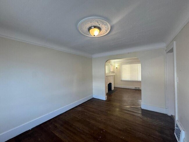 Photo - 15381 Stansbury Ave