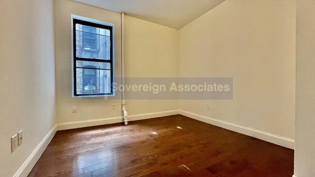 Photo - 285 St Nicholas Ave Unit 33
