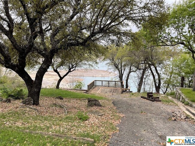 Photo - 1415 Glenn Dr