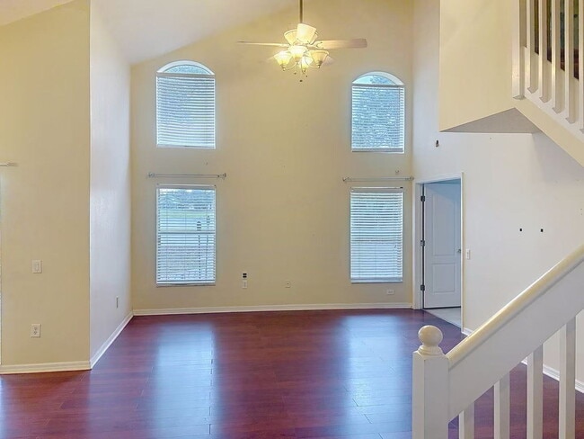 Photo - 12509 Lake Vista Dr