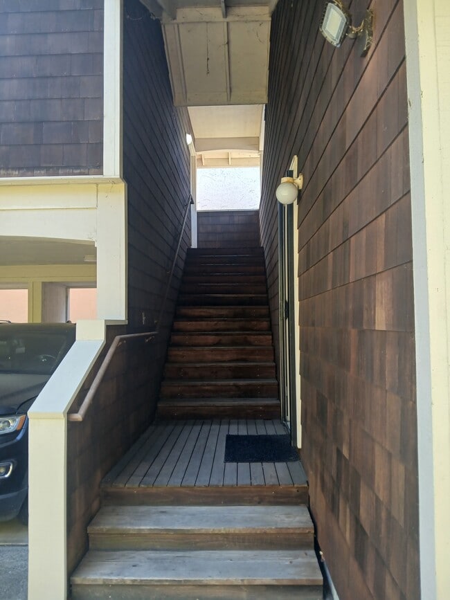 Photo - 190 Union St Unit B