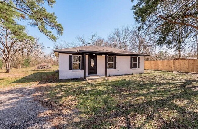 Building Photo - 13 Merlin Spur