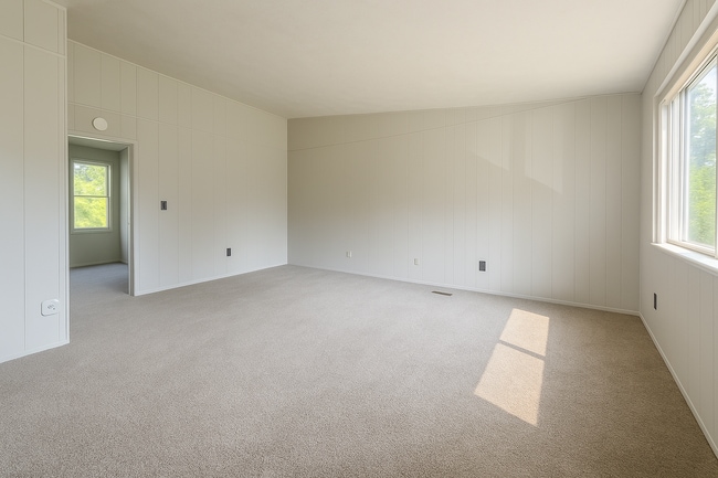 Building Photo - 151 Bradley St Rental