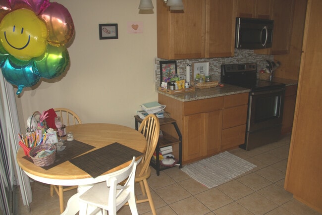 Photo - 6000 Oakwood Dr