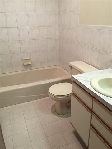 Photo - 208 1st St Unit 5B