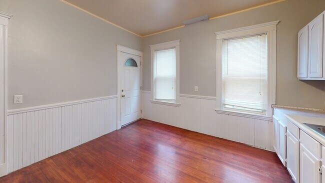 Photo - 8 Olmstead St Unit 2