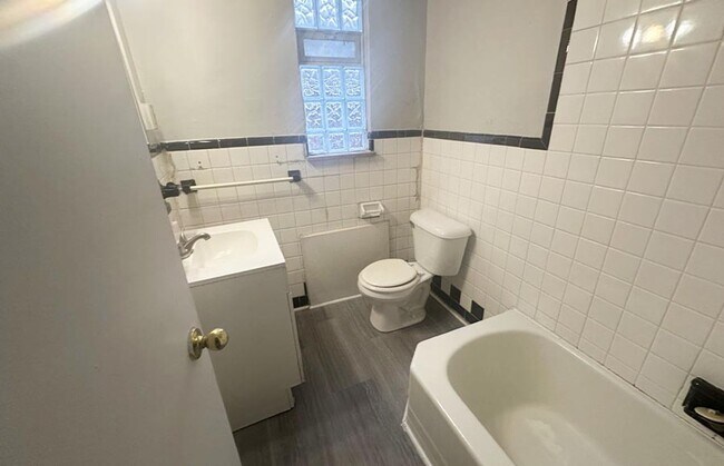 Photo - 596 Lowell Ave Unit 596-06