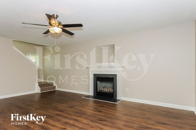 Photo - 8125 Rolling Meadows Ln