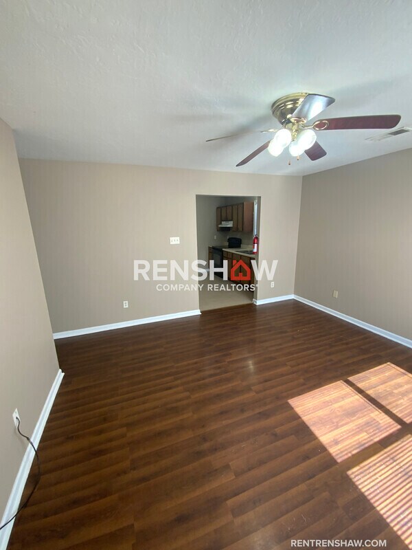 Photo - 302 Pate Ave