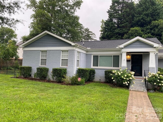 Photo - 1323 Carolyn Dr