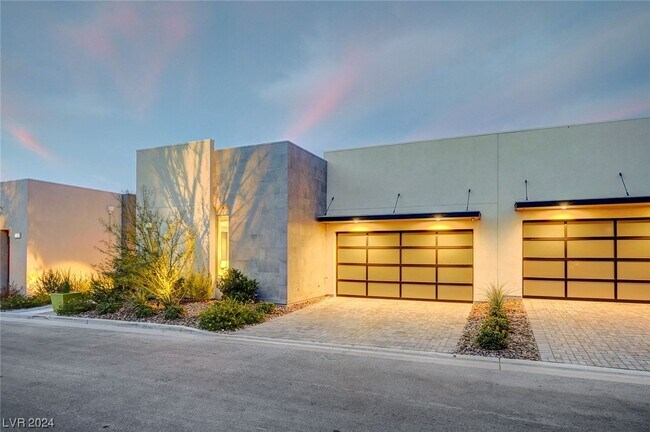 Photo - 678 Falcon Summit Ct