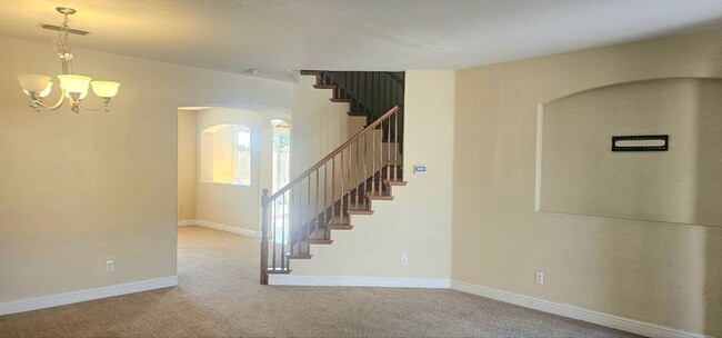 Photo - Spacious 5-Bedroom, 2.5-Bath Home for Rent in Madera
