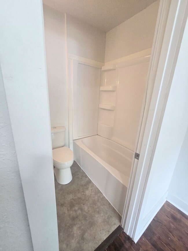 Photo - 542 N Scott St