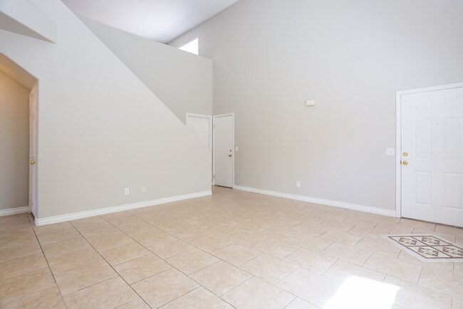 Photo - 7533 Hickory Hills Dr
