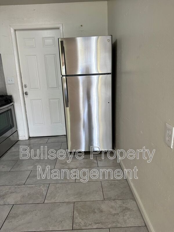 Photo - 545 S Hobson Unidad A