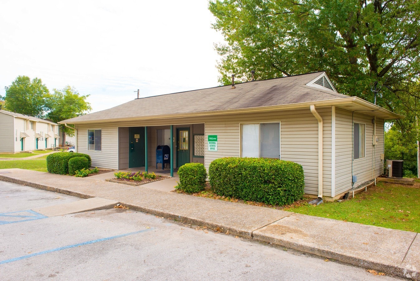Photo - River Hill Estates Apartments