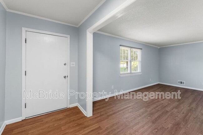 Photo - 293 Twin Pines Dr