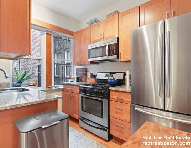 Photo - 18 Garden St