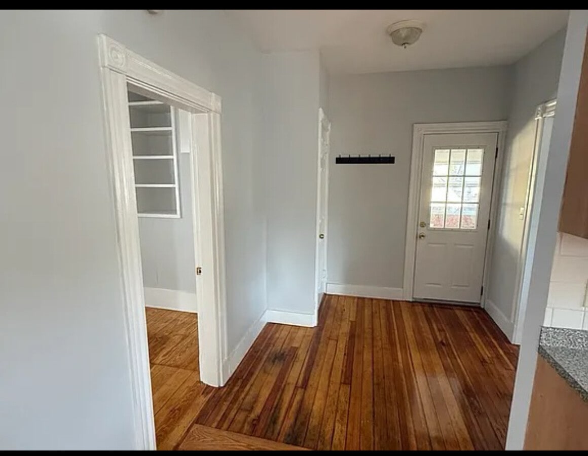 Photo - 68 Willow Ave Unidad 1