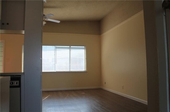 Photo - 2408 Longview St Unit 206