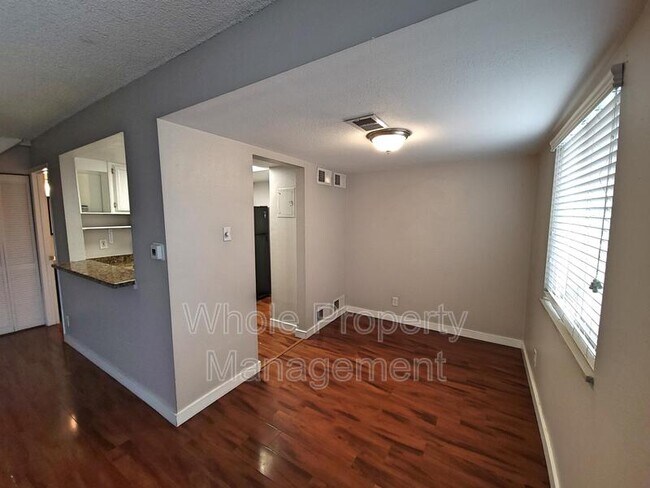 Photo - 1250 S Monaco St Pkwy Unidad 39