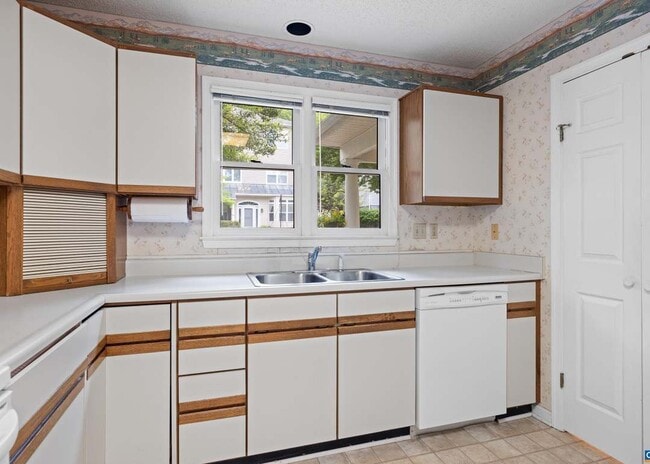 Photo - 1184 Partridge Ln