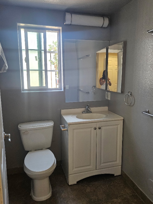 Photo - 9000 S Figueroa St Unit 1