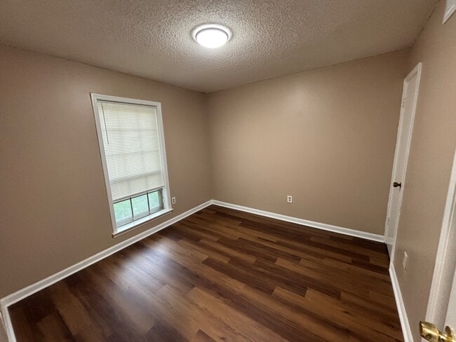 Photo - 4781 Townhouse Way