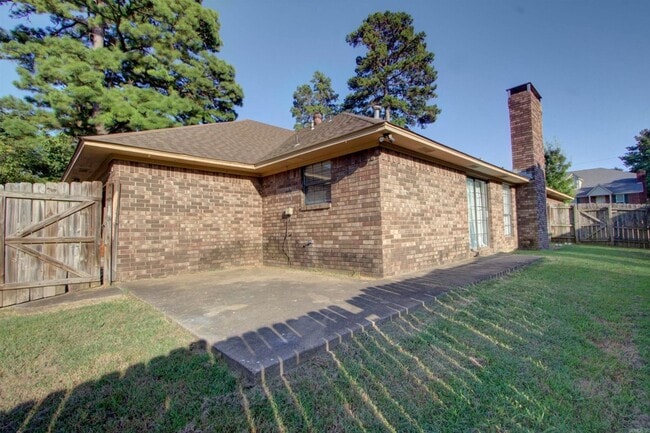 3516 Skyline Blvd