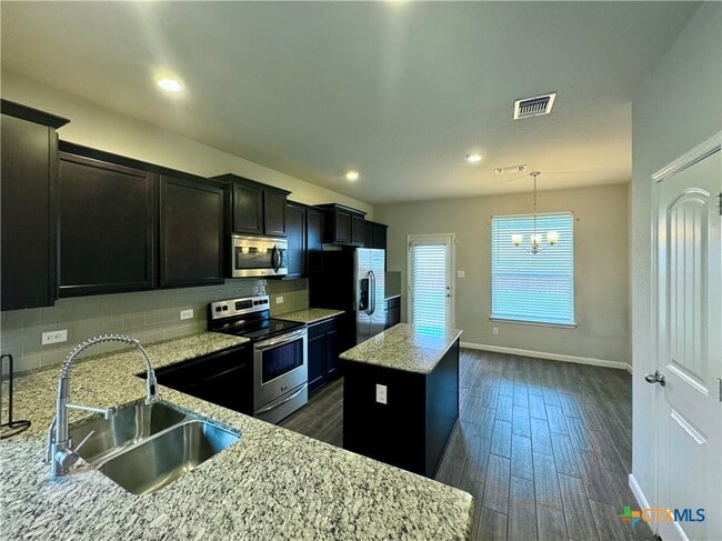 Photo - 942 Pumpkin Rdg