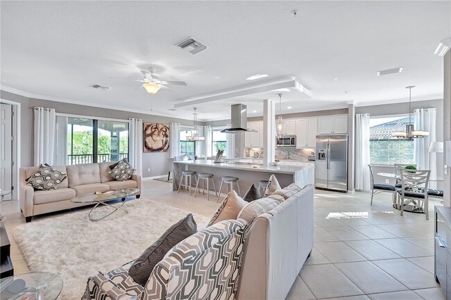 Photo - 5815 Wake Forest Run Unidad 103