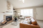 2BR, 2BA - 1027SF