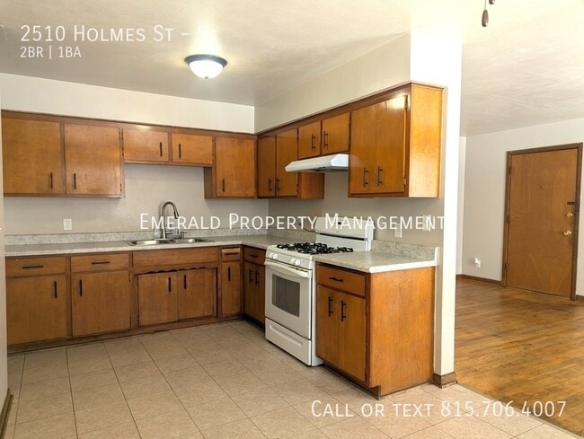 Photo - 2510 Holmes St Unit 5