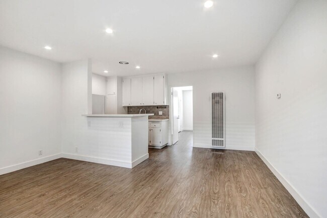 Photo - 519 Hill St in Santa Monica!  Steps to Mai...