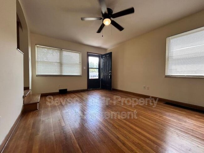 Photo - 323 S Napoleon Ave