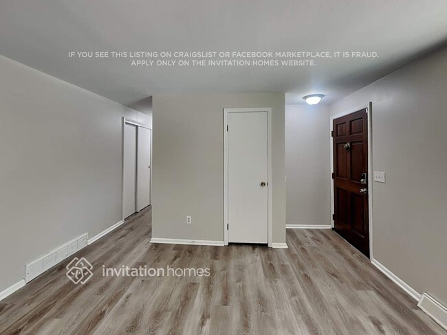 Photo - 7113 W Hinsdale Dr