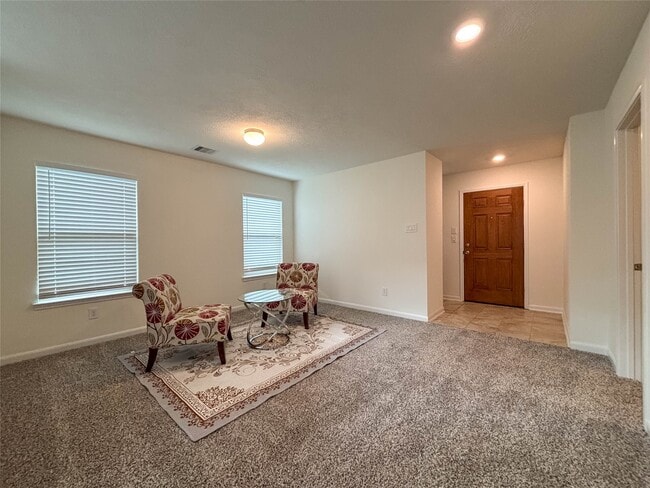 Building Photo - 2527 Boxwood Park