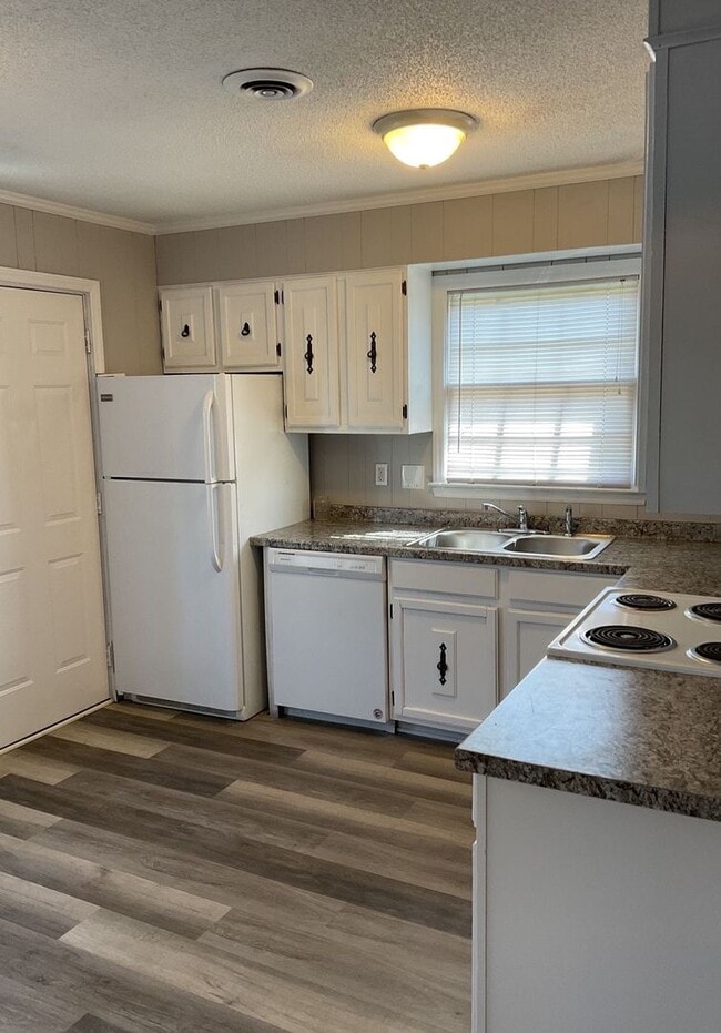 Photo - Available Now!! Walking Distance to Downtown Bessemer City