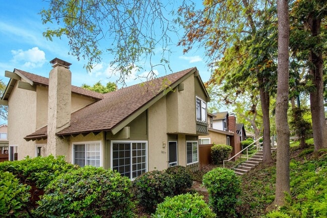 Building Photo - Welcome to this stunning 4-bedroom, 3-bathroom home in Tierrasanta